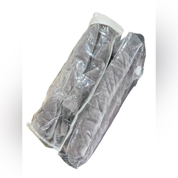 NWT Annie Selke Brentwood velvet pair of pillow shams shale gray chevron king - Picture 8 of 13